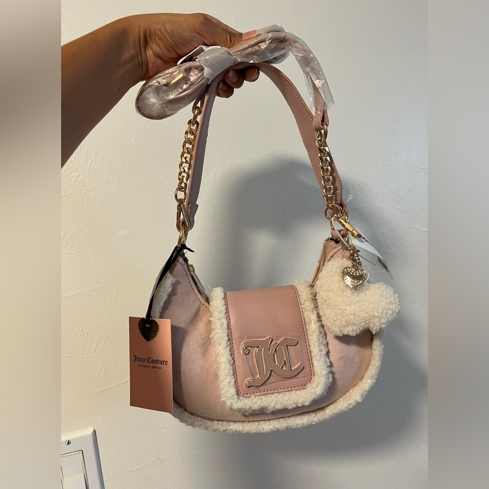 Juicy Couture Snuggle Shoulder Bag Pink
